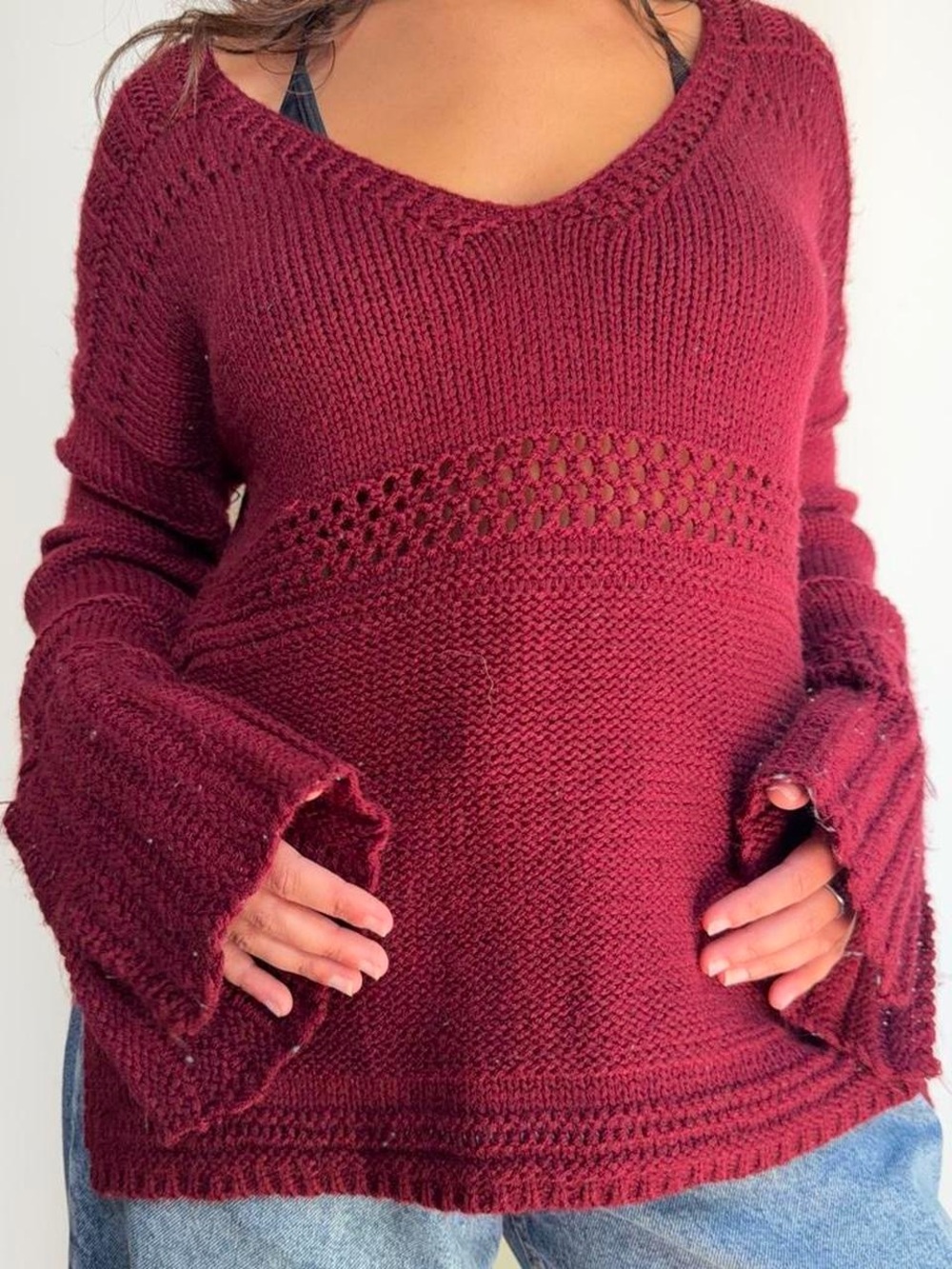 En Creme Burgundy Knit V-Neck Sweater